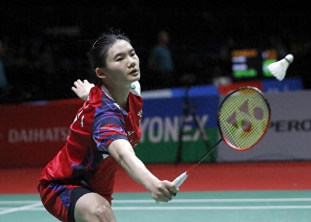 开云-韩悦2-0泰国名将因达农，晋级中国香港羽毛球公开赛女单四强